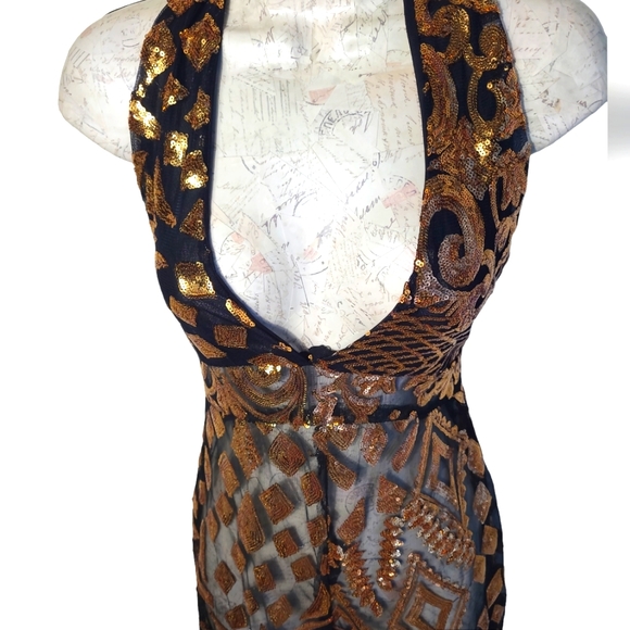 Gold and Black  Mesh Sequin Halter Jumpsuit Size Small - Picture 6 of 7